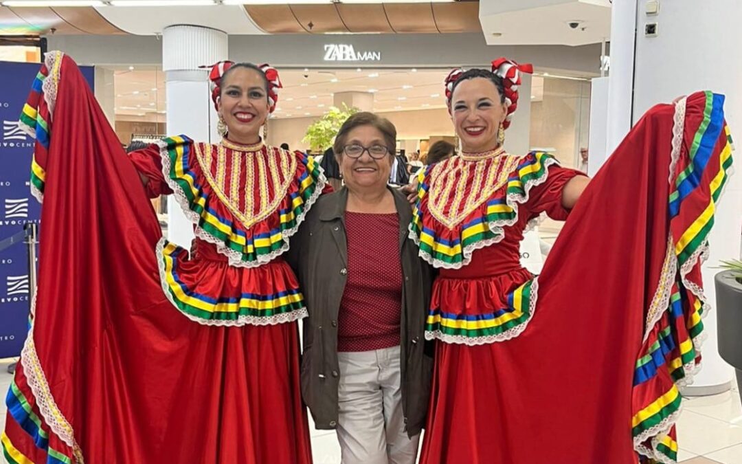 Presentacion de la Asociación Cuauhtémoc en el Centro Comercial Nuevo Centro